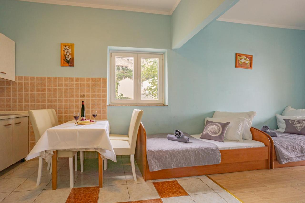 Kustic At The Beach Metajna Exterior foto