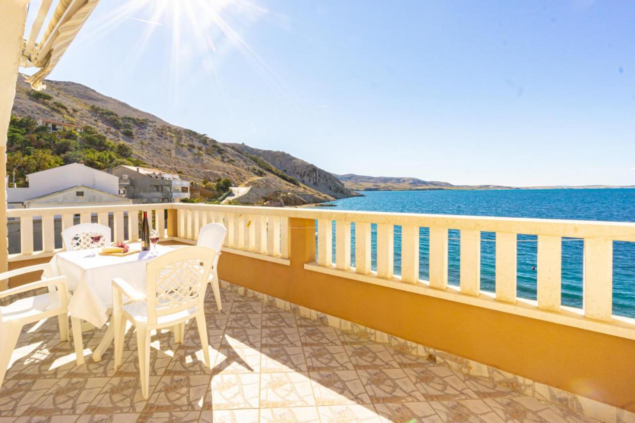 Kustic At The Beach Metajna Exterior foto